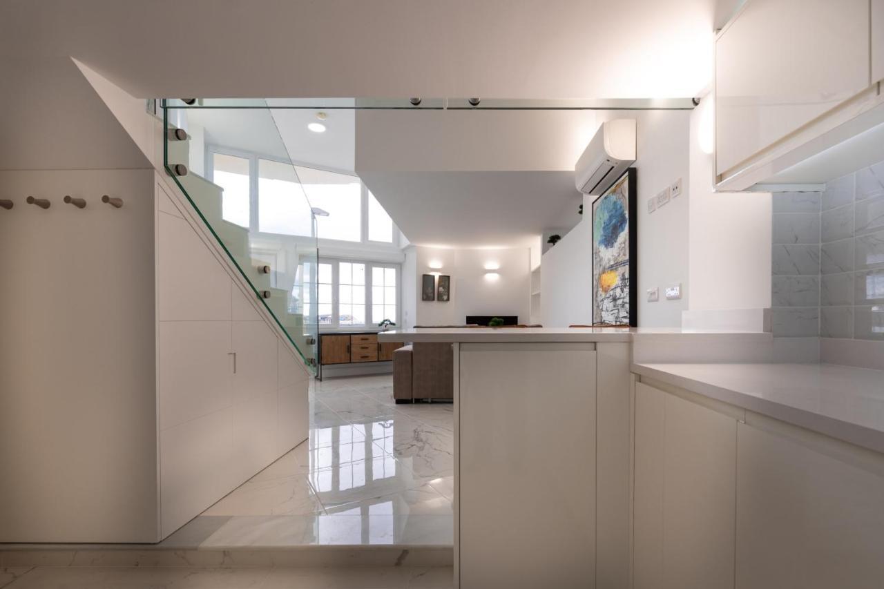 Beachfront Maisonette غيبرالتار المظهر الخارجي الصورة